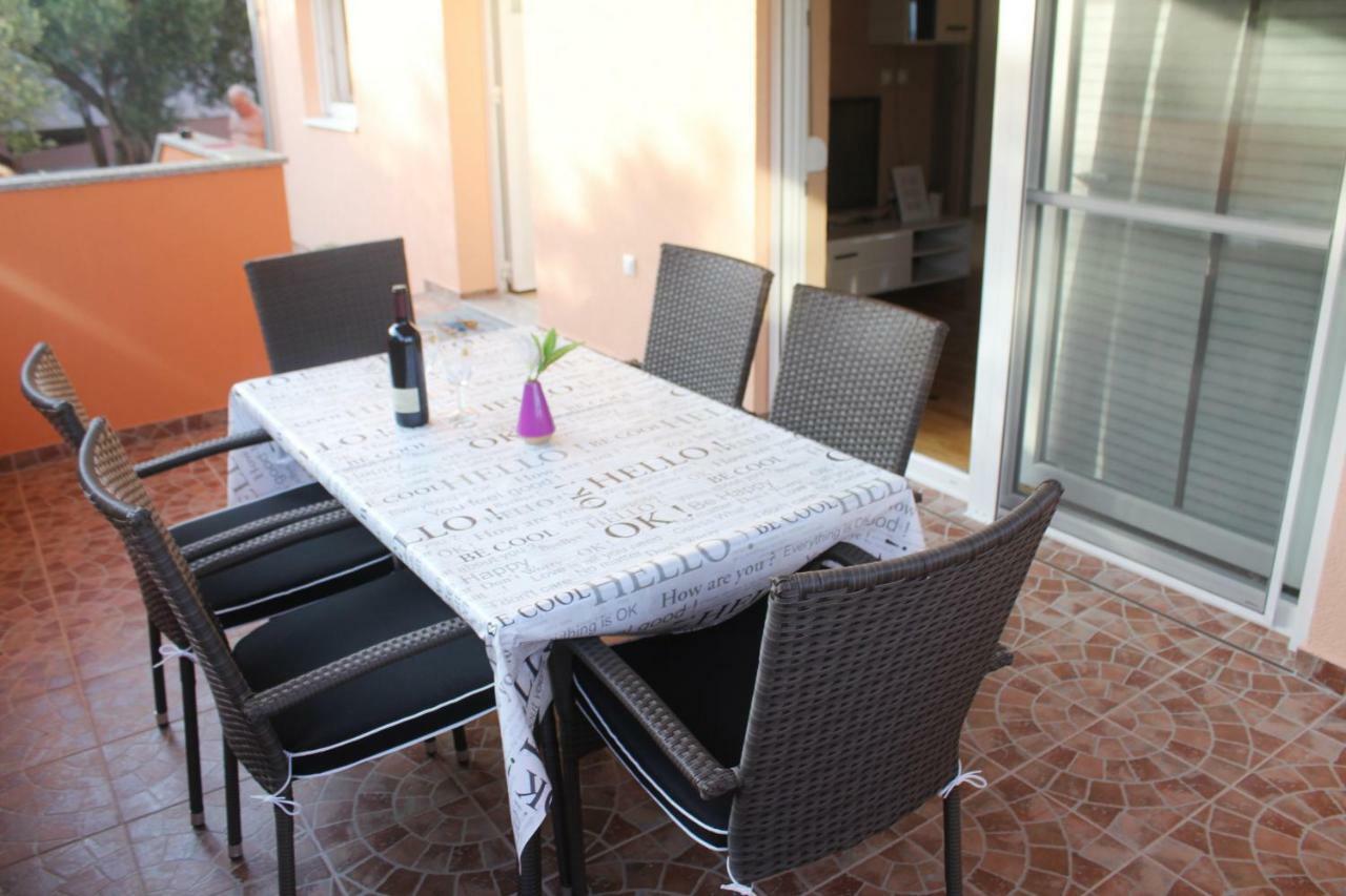 Apartman Dora Sukošan Kültér fotó