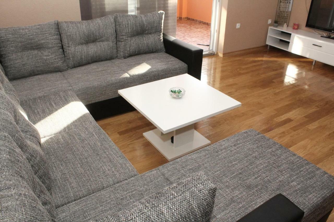 Apartman Dora Sukošan Kültér fotó